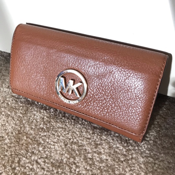 Michael Kors wallet - Picture 3 of 6